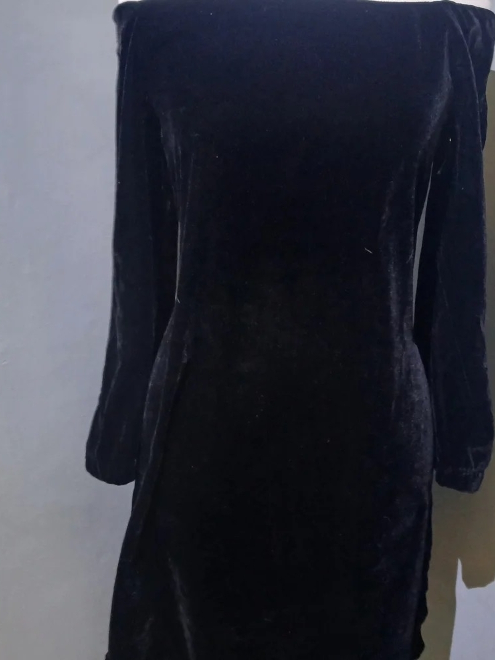 Zara Black Velvet Long Sleeve Dress